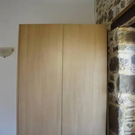 Rosales Stone House * Amigdhalokefali